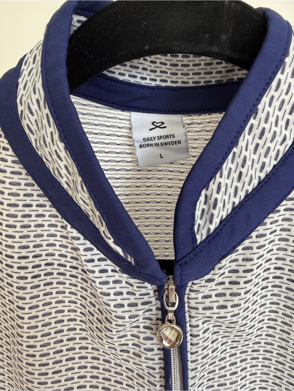 Daily Sports White and Navy Zip Front sleeveless golf or sport top